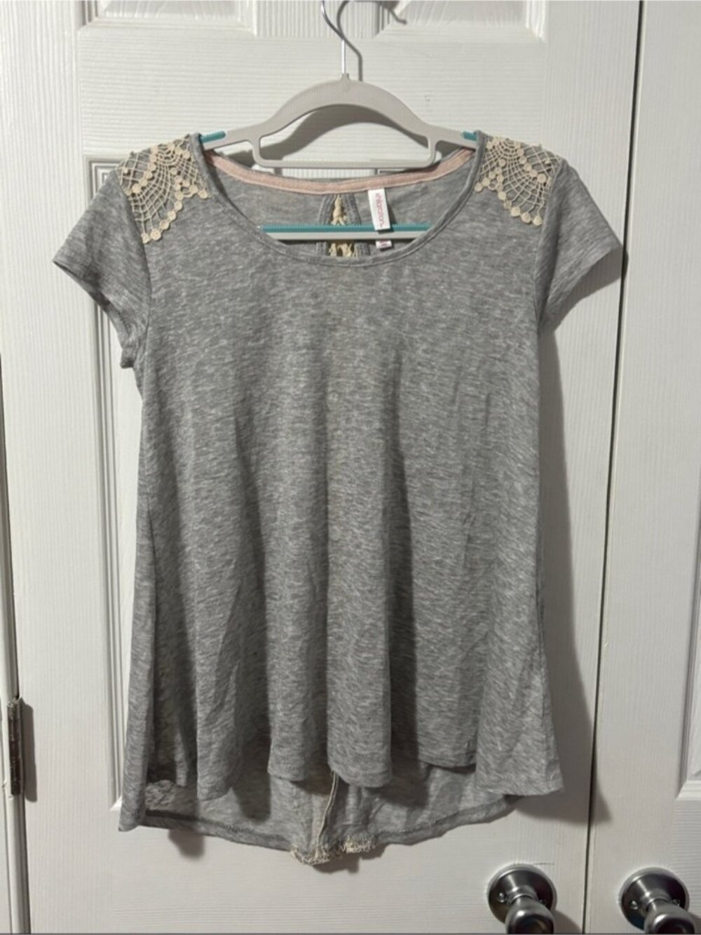 Women's Gray Scoop-Neck Tee with Cream Lace Shoulders